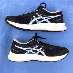 ASICS - Women’s Gel Contend 7 running shoe, size 8,